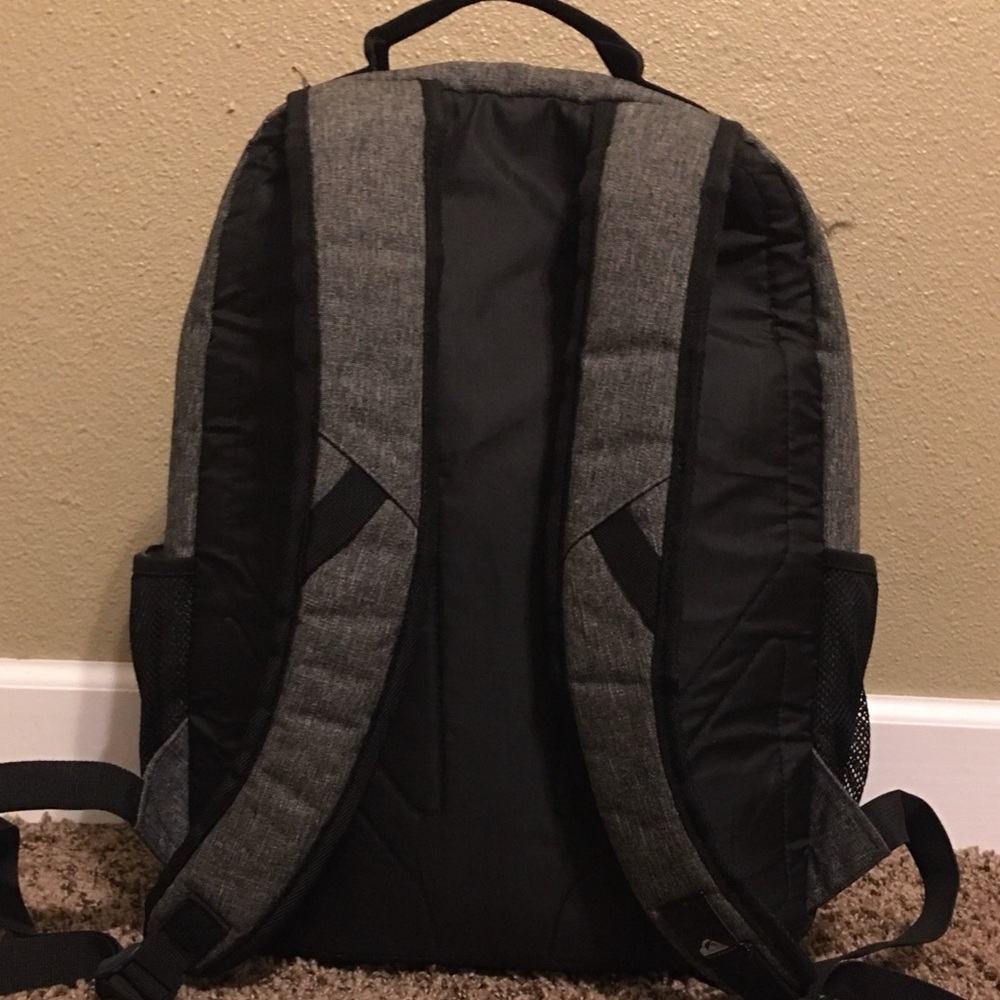 Quicksilver Backpack - Picture 3 of 3